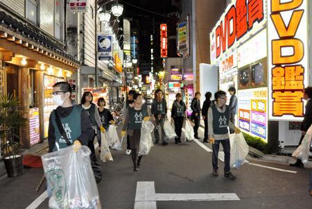 歌舞伎町そうじ11月7日画像