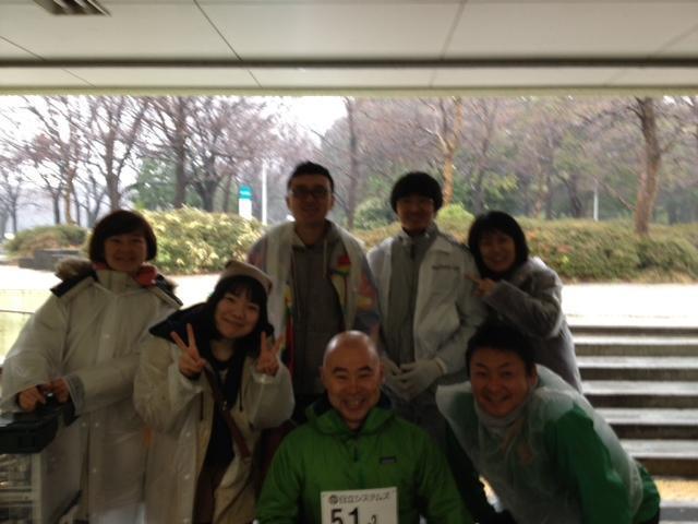 雨中の激走！エコ＆ラン駅伝のお手伝いをしました。画像