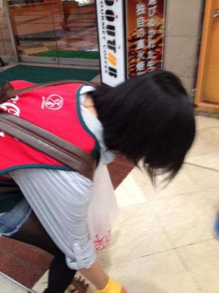 久々のアーケード街のおそうじ画像