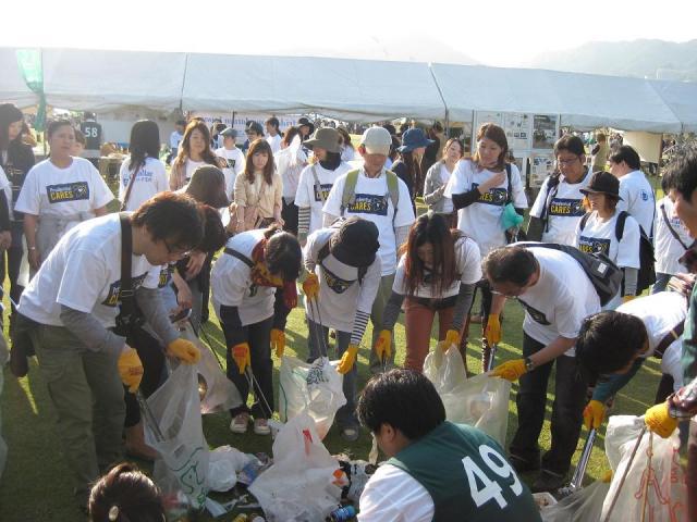 &times;ジブラルタ生命 清掃活動 ＠ながさきエコライフフェスタ2012画像