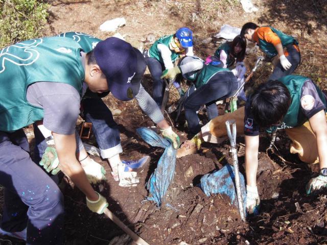 富士山樹海そうじ　with  NPO法人富士山クラブ！画像
