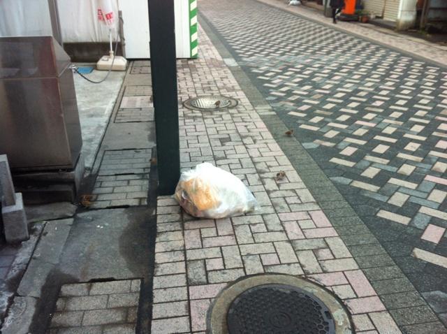 12月6日鹿児島中央駅　朝そうじ画像