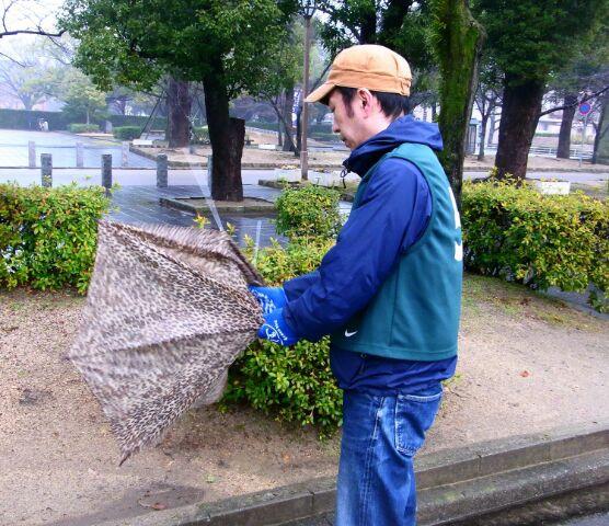 姫路城おしろのお掃除会に参加バード画像