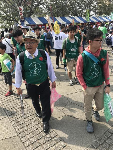 大道芸とニワトリマンと。それからJazz。画像
