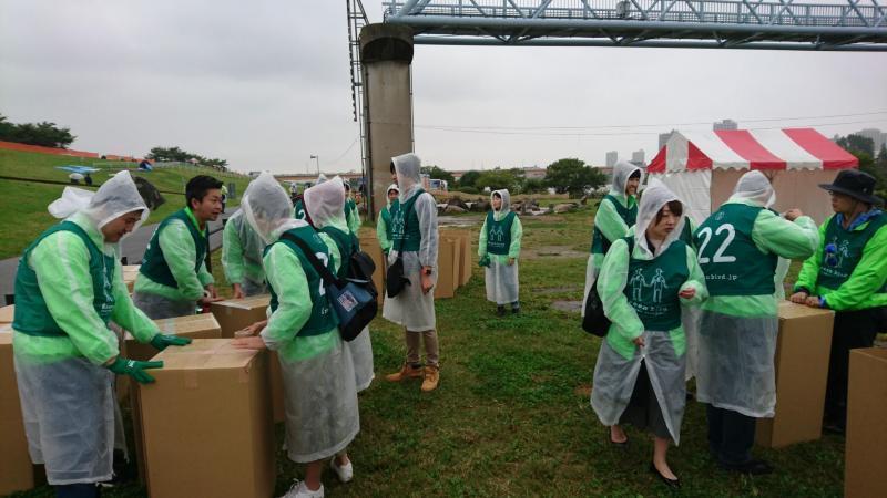 秋の夜空に咲く北区の花火画像