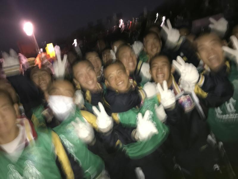 秋の夜空に咲く北区の花火画像