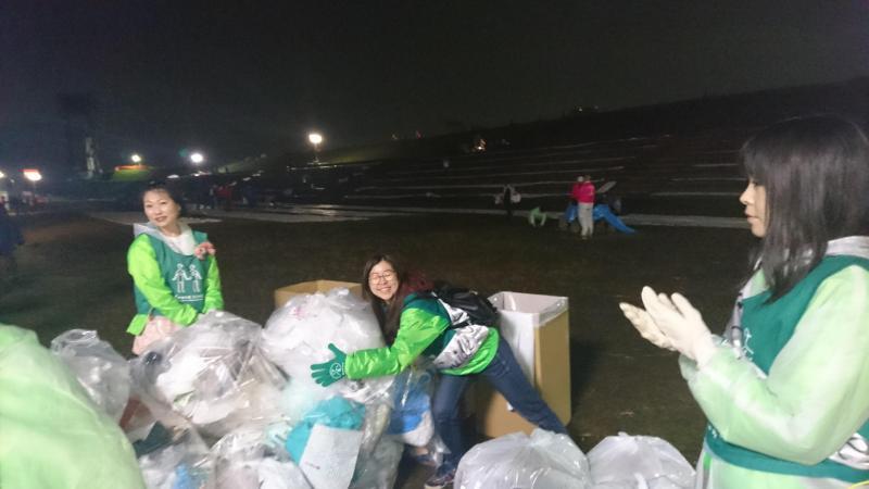 秋の夜空に咲く北区の花火画像