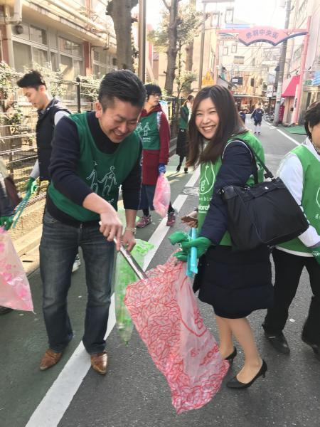 ユニクロ赤羽ビビオ店さんとコラボそうじ:)画像