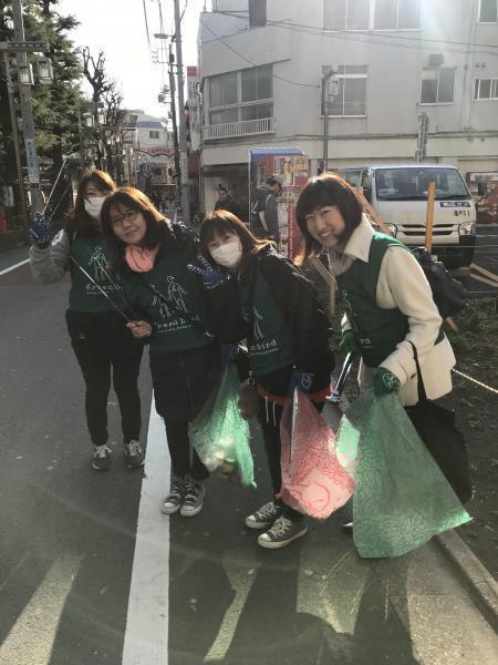 ユニクロ赤羽ビビオ店さんとコラボそうじ:)画像