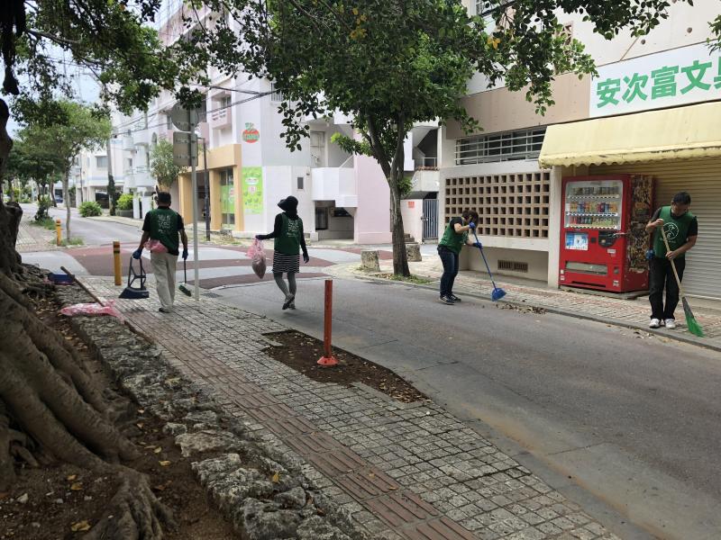 泊地区地域清掃画像