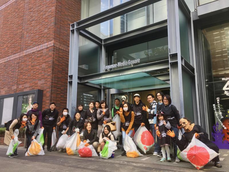 FOXの皆さんとハロウィンの翌朝そうじ！画像