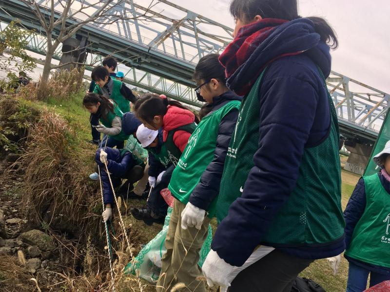 竹早小学校のみんなと江戸川でごみ拾い！画像