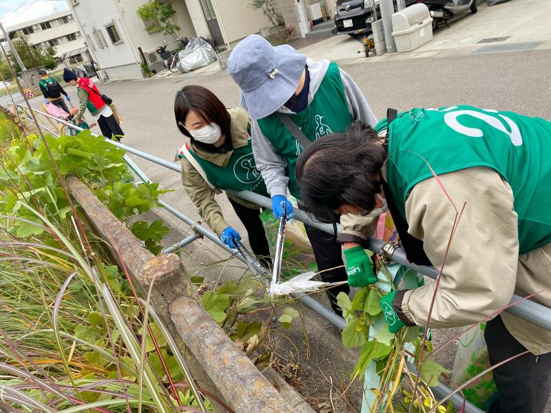 三津屋川沿いを綺麗に！画像
