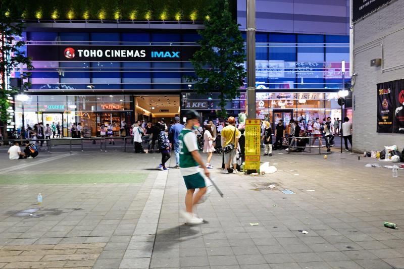 7月21日歌舞伎町お掃除画像