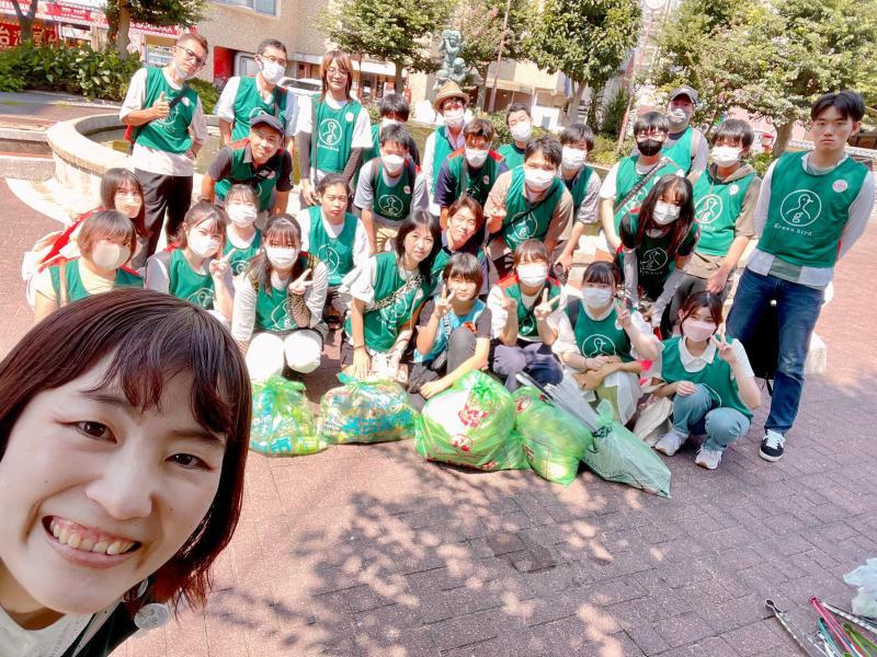 スポットライトはどこでも照らせる画像