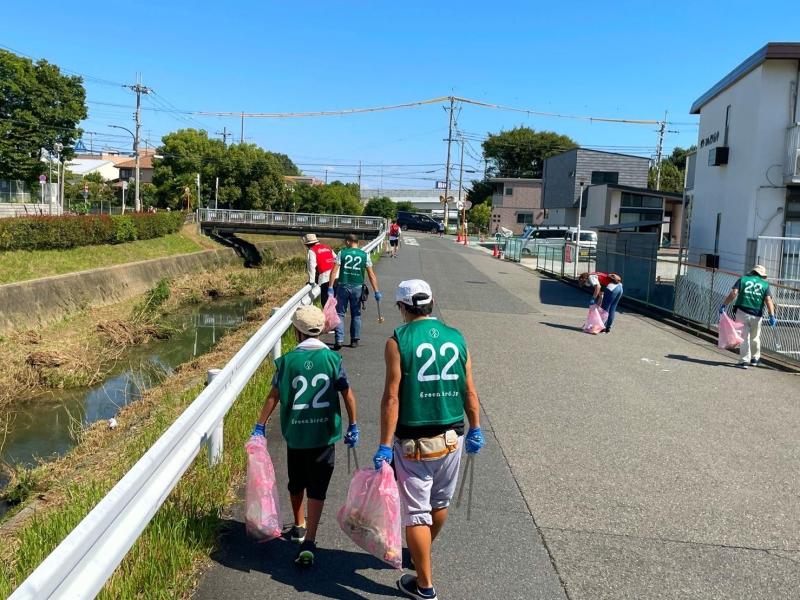 まだまだ暑い画像