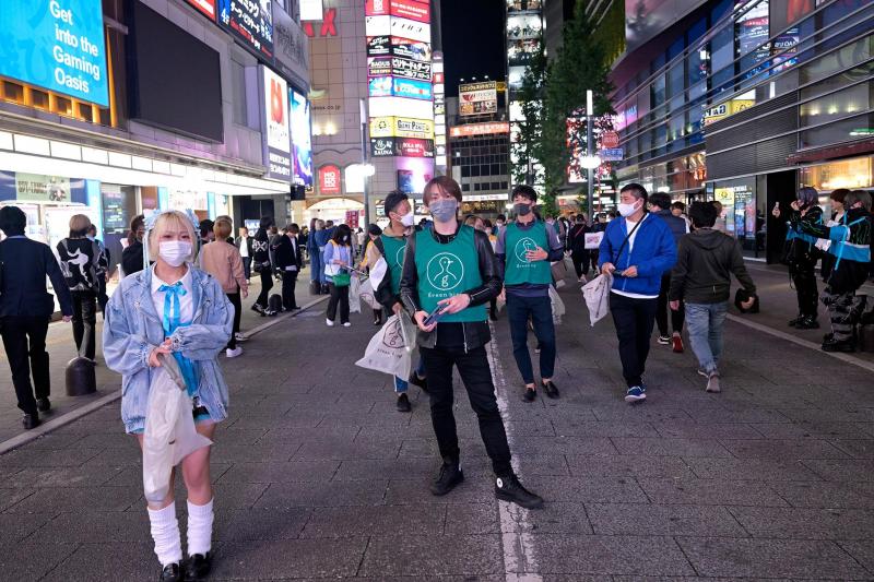 10月23日歌舞伎町お掃除画像