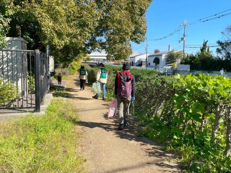 秋のごみ拾いは最高画像