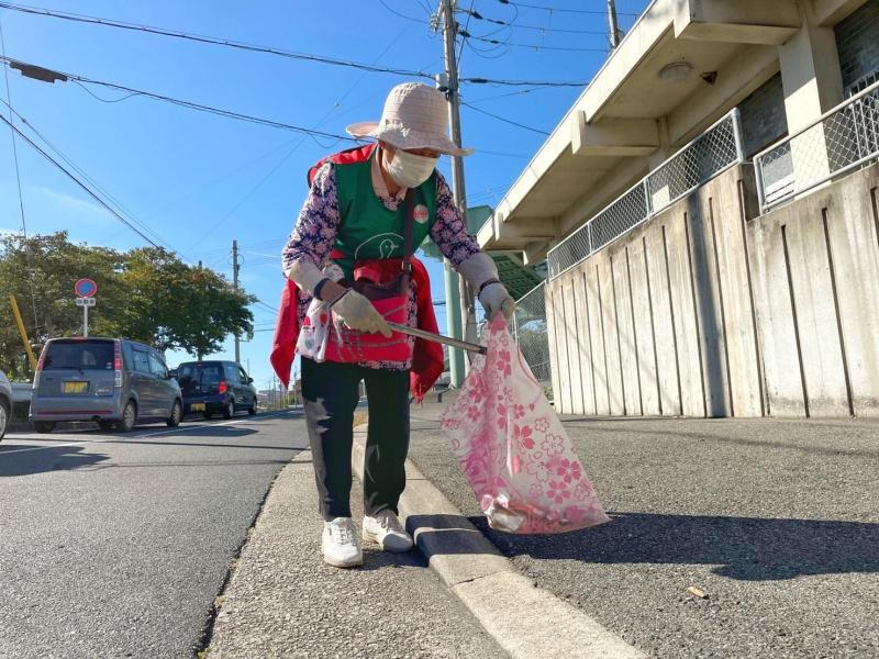 秋のごみ拾いは最高画像