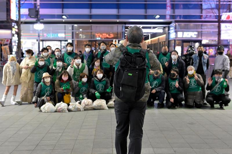 2月16日歌舞伎町お掃除画像