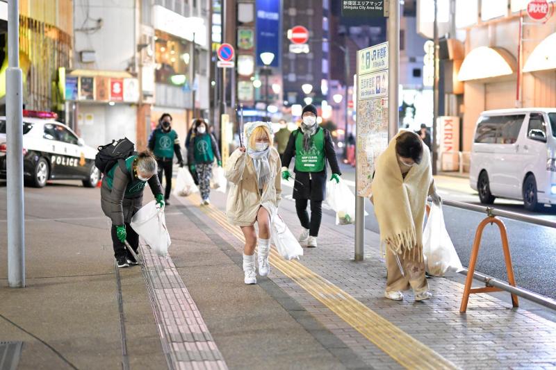 2月16日歌舞伎町お掃除画像