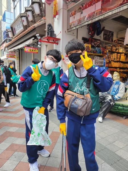 【沖縄那覇】満員御礼！歩行者天国おそうじ画像