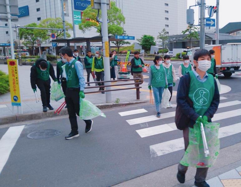 小鳥ちゃんいっぱいおそうじ！画像