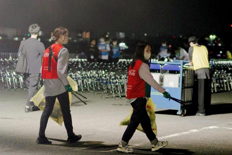 名港水上芸術花火大会2023おそうじ！画像