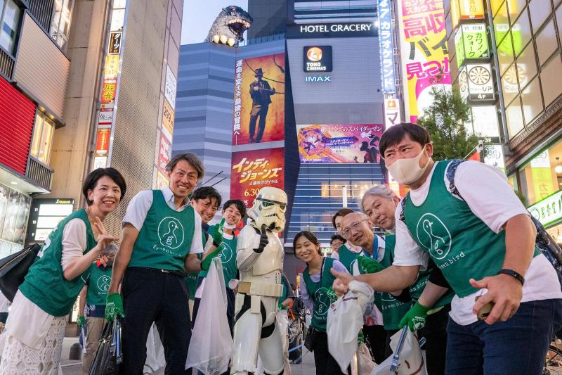 7月4日歌舞伎町お掃除画像