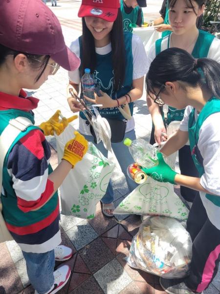 【沖縄那覇】満員御礼！歩行者天国おそうじ画像