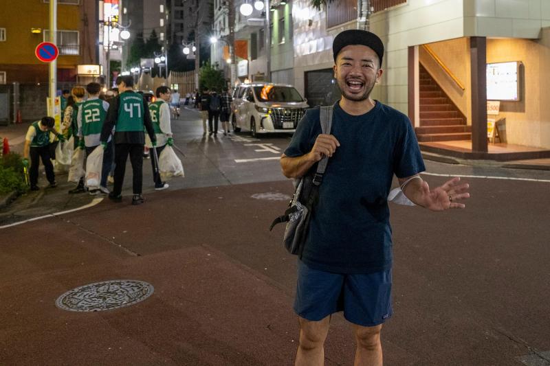 8月1日歌舞伎町お掃除画像