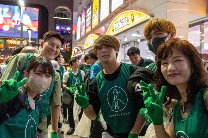 8月1日歌舞伎町お掃除画像