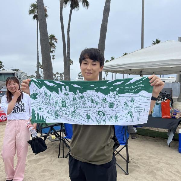 ビーチクリーンアップ画像