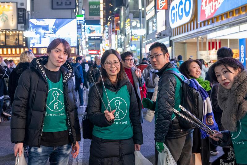 12月19日歌舞伎町お掃除画像