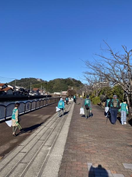 【米子】彫刻ロード川沿いおそうじ画像