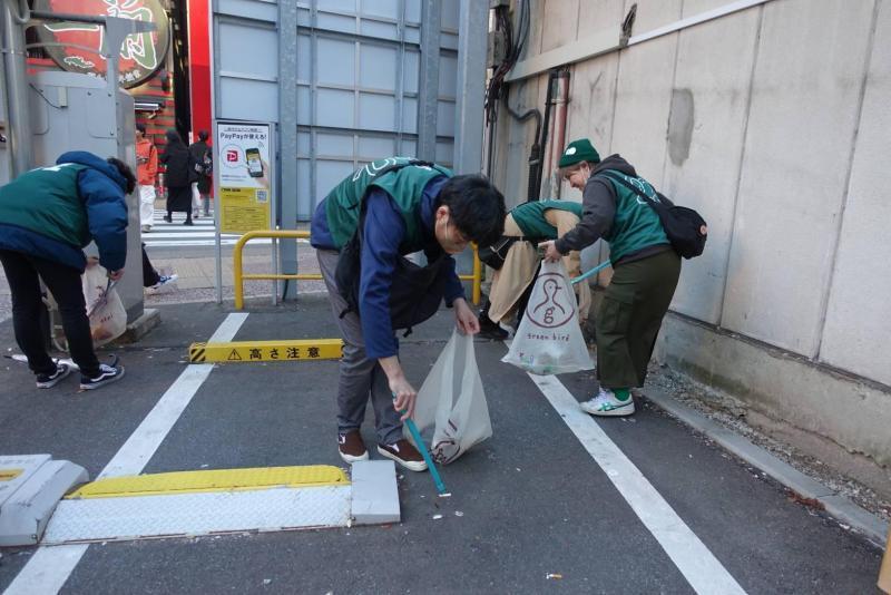 沖縄のヒッチハイカーも参加⭐︎土曜そうじ画像