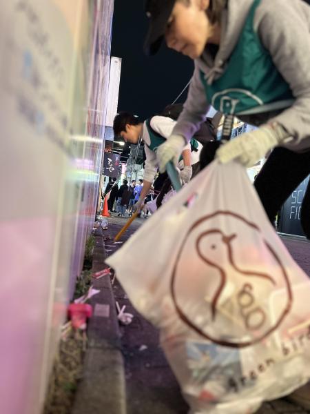 桜を横目に月曜おそうじ！画像