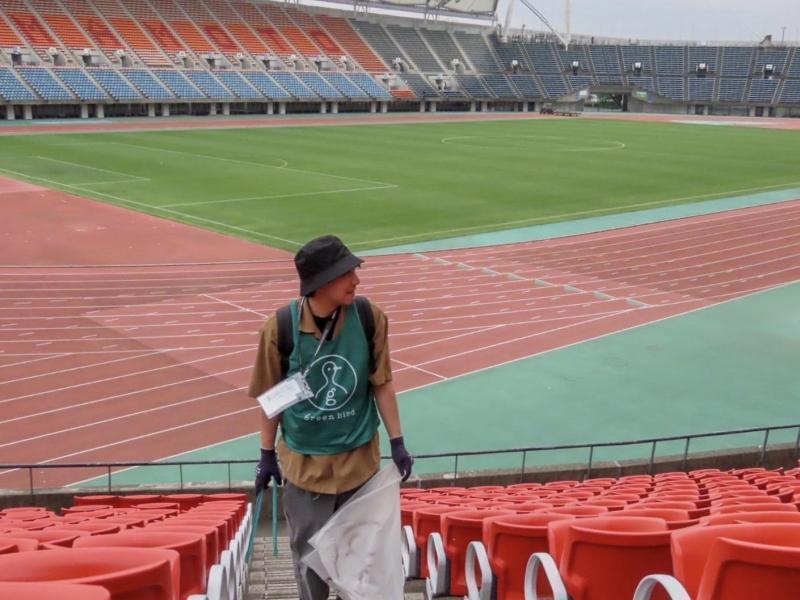 ロアッソ熊本　会場そうじ画像