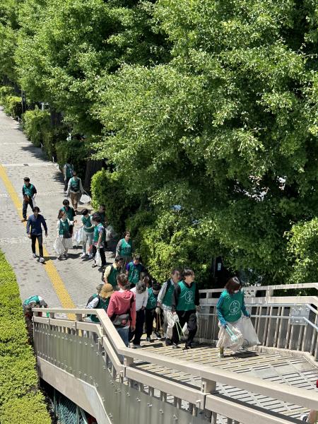 新しい傾向？ご丁寧にまとめられたポイ捨てゴミ画像