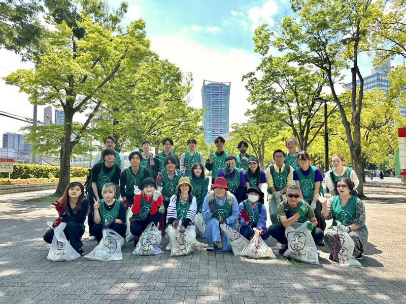 新しい傾向？ご丁寧にまとめられたポイ捨てゴミ画像