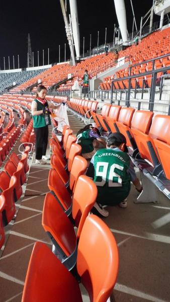 ロアッソ熊本会場そうじ開催！画像