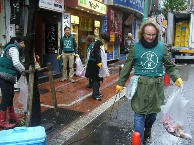 Gap Japan&times;green bird スペシャル朝そうじ画像