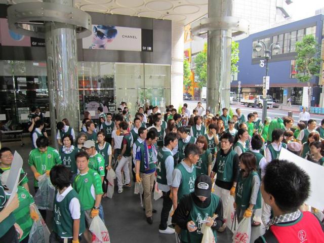 マルイシティ渋谷「シブヤ☆世界をKI-MA-WA-SHI2010」そうじ!大成功なり〜画像