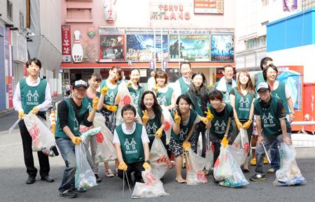 新宿マルイ本館&times;新宿社会福祉協議会&times;greenbirdコラボそうじ実施しました！画像