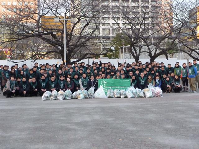 AIGスター生命のみなさんと錦糸町そうじを行ないました。画像