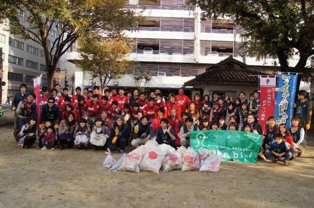 【祝マチナカレッジ1周年】 ロアッソ熊本&times;greenbird熊本 コラボそうじ画像